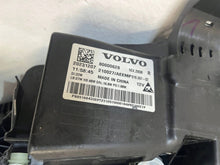 Load image into Gallery viewer, Frontscheinwerfer Volvo 80000628 Full LED Rechts Scheinwerfer Headlight SCH8273388695fe