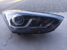 Laden Sie das Bild in den Galerie-Viewer, Frontscheinwerfer Hyundai Santa III Fe 92102-2W 92102-2WXXX Xenon Rechts SCH2146490230vf