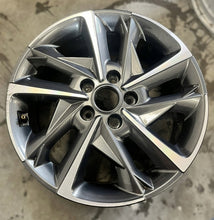 Load image into Gallery viewer, 1x Alufelge 17 Zoll 7.0" 5x114.3 53ET Glanz Grau 52910-G4700 Hyundai I30 Iii FEL8971258954rr