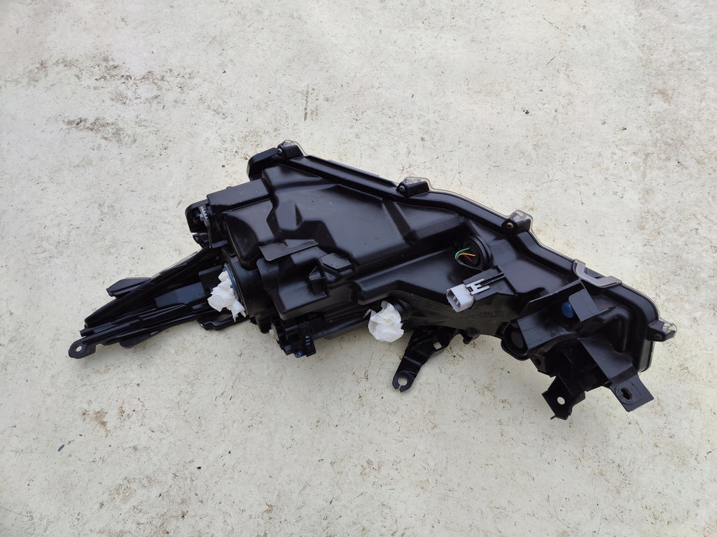 Frontscheinwerfer Toyota Corolla 81110-02T31-00 Rechts Scheinwerfer Headlight