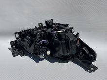 Laden Sie das Bild in den Galerie-Viewer, Frontscheinwerfer Mazda 2 D43N-51040 LED Links Scheinwerfer Headlight