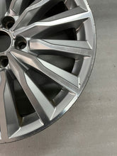 Laden Sie das Bild in den Galerie-Viewer, 1x Alufelge 18 Zoll 7.5" 5x112 51ET Glanz 8V0601025CD Audi A3 Rim Wheel FEL1587259356th