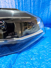 Laden Sie das Bild in den Galerie-Viewer, Frontscheinwerfer VW Polo 2G1941036H LED Rechts Scheinwerfer Headlight SCH5010700843oc