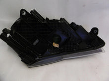 Laden Sie das Bild in den Galerie-Viewer, Frontscheinwerfer Skoda Superb III 3V1941015B Xenon Links Scheinwerfer Headlight