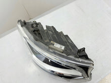 Laden Sie das Bild in den Galerie-Viewer, Frontscheinwerfer Mercedes-Benz Sprinter A9109065800 Rechts Headlight