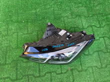 Laden Sie das Bild in den Galerie-Viewer, Frontscheinwerfer BMW 2 U06 5A42247 LED Links Scheinwerfer Headlight