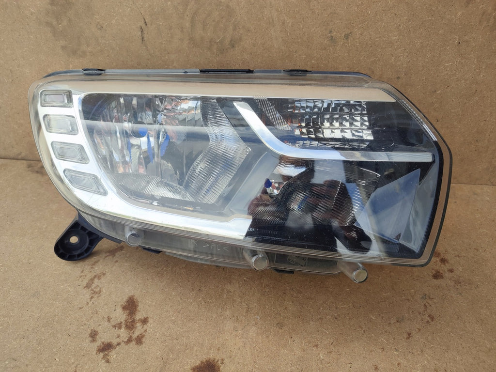 Frontscheinwerfer Dacia Sandero II 260103529R Rechts Scheinwerfer Headlight SCH7129792586wa