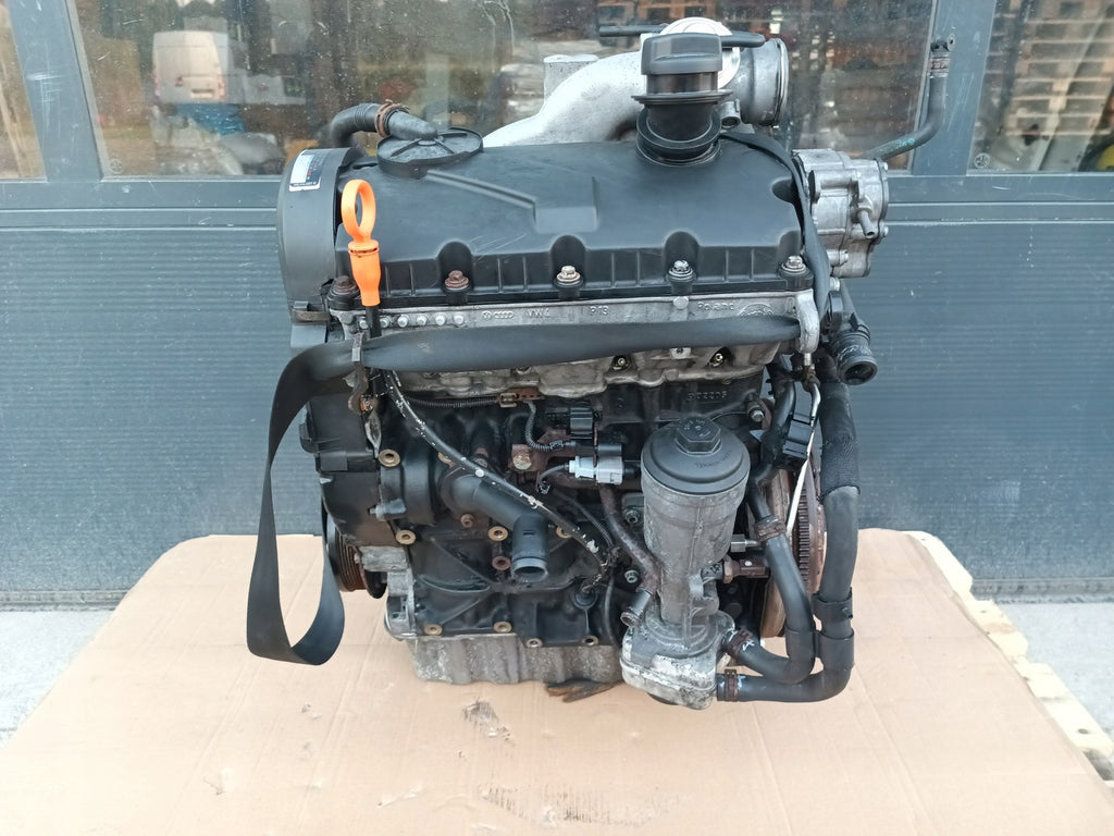 Motor VW T5 AXC 1.9 TDI 85PS 63kW 300TKm Diesel Engine Komplett