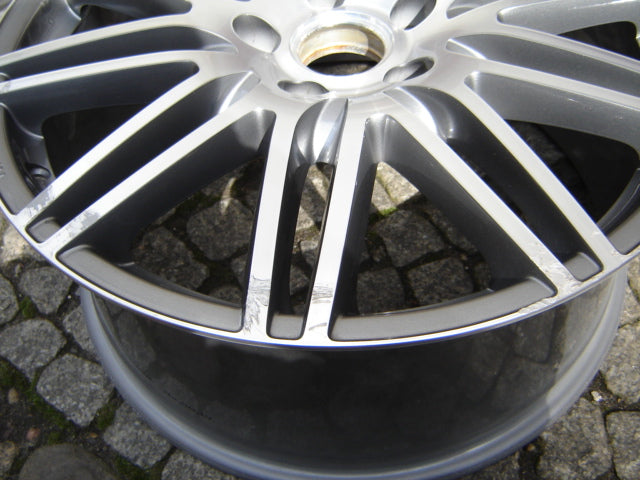 1x Alufelge 20 Zoll 9.0" 5x130 60ET Glanz Grau 4L0071490 Audi Q7 Touareg FEL8460904515wb