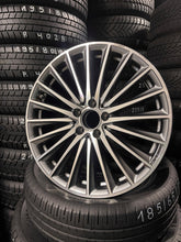 Load image into Gallery viewer, 1x Alufelge 19 Zoll 9.0" 5x112 58ET Glanz Schwarz A2064012000 Mercedes-Benz W206 FEL7389435896db