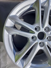 Load image into Gallery viewer, 1x Alufelge 17 Zoll 7.5" 5x108 55ET Glanz Silber DS7C-1007-S2A Ford Mondeo FEL4504822081mv