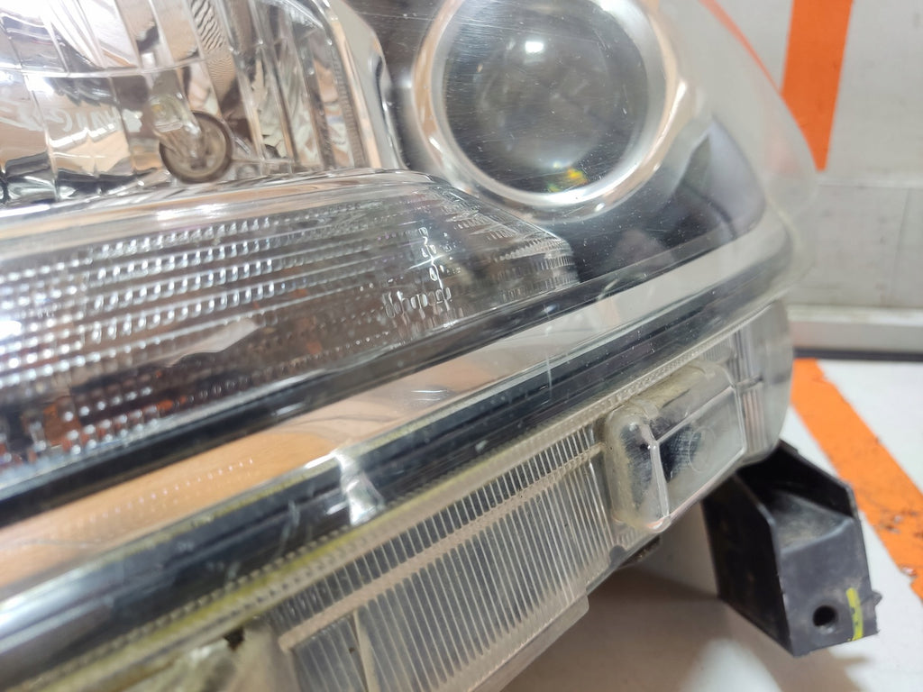 Frontscheinwerfer Ford Ranger Links Scheinwerfer Headlight