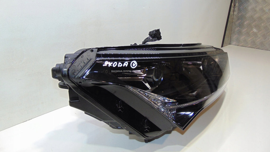 Frontscheinwerfer Skoda Enyaq IV 5LB941016A Full LED Rechts Headlight