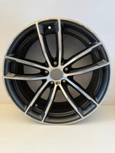 Load image into Gallery viewer, 1x Alufelge 18 Zoll 8.0" 5x112 30ET 8093405 BMW 5 G31 G30 Rim Wheel FEL4943615634sw