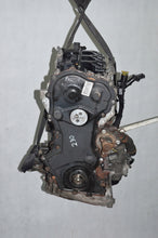 Laden Sie das Bild in den Galerie-Viewer, Motor Opel Renault Vivaro A Trafic M9R M9RL7L7 2.0 DCI Diesel Engine Unkomplett