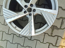 Laden Sie das Bild in den Galerie-Viewer, 1x Alufelge 22 Zoll 9.5" 5x112 36ET Matt Graphit 4KE601025B Audi E-Tron Mg FEL9887249255nb
