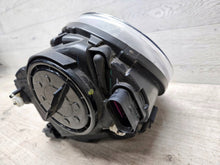 Laden Sie das Bild in den Galerie-Viewer, Frontscheinwerfer VW Beetle 17896502 Rechts Scheinwerfer Headlight SCH2268209788gk