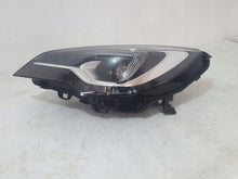 Laden Sie das Bild in den Galerie-Viewer, Frontscheinwerfer Opel Astra 662588537 LED Rechts Scheinwerfer Headlight