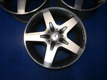 Laden Sie das Bild in den Galerie-Viewer, 1x Alufelge 18 Zoll 7.0" 5x112 40ET Glanz Mercedes-Benz W176 Rim Wheel FEL5419543844hh