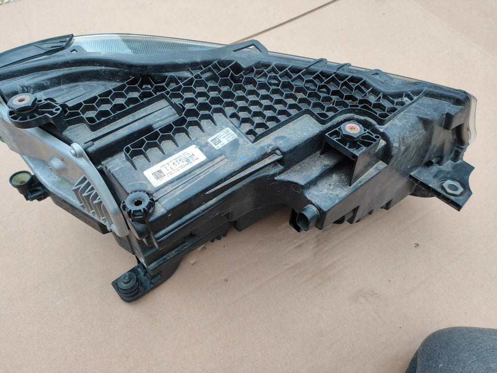 Frontscheinwerfer VW Caddy 5NB941773 Links Scheinwerfer Headlight SCH5301815064hv
