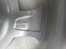 Load image into Gallery viewer, 1x Alufelge 15 Zoll 4.5" 4x100 35ET Glanz Silber PZ4L2-90670 Toyota Aygo FEL6674879722ww