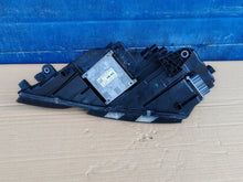 Laden Sie das Bild in den Galerie-Viewer, Frontscheinwerfer Skoda Octavia III 5E1941016 Rechts Scheinwerfer Headlight SCH5514962461ws