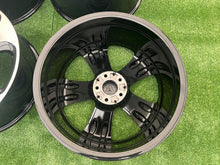 Laden Sie das Bild in den Galerie-Viewer, 4x Alufelge 19 Zoll 8.0" 5x112 38ET Glanz Schwarz A2534011000 Mercedes-Benz Vito FEL9970241784rb