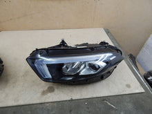 Laden Sie das Bild in den Galerie-Viewer, Frontscheinwerfer Mercedes-Benz W177 A1779064703 Links Scheinwerfer Headlight SCH5342427560vn