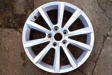 Load image into Gallery viewer, 1x Alufelge 17 Zoll 7.0&quot; 5x112 45ET Glanz Silber 2GA601025 VW T-Roc Rim Wheel