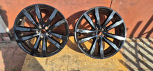 Load image into Gallery viewer, 1x Alufelge 20 Zoll 8.0&quot; 5x108 40ET Glanz Schwarz J9CM-AA Jaguar E-Pace