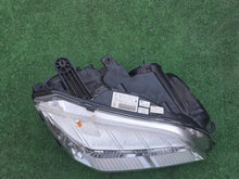 Laden Sie das Bild in den Galerie-Viewer, Frontscheinwerfer Mercedes-Benz W204 A2048206959 Rechts Scheinwerfer Headlight SCH6214360581bn