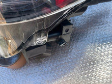 Laden Sie das Bild in den Galerie-Viewer, Frontscheinwerfer Mazda Cx5 Cx-5 KB8N51040K Links Scheinwerfer Headlight SCH5044921436gf