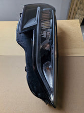 Laden Sie das Bild in den Galerie-Viewer, Frontscheinwerfer Audi A3 8Y0941012 Full LED Rechts Scheinwerfer Headlight SCH2063546067fi