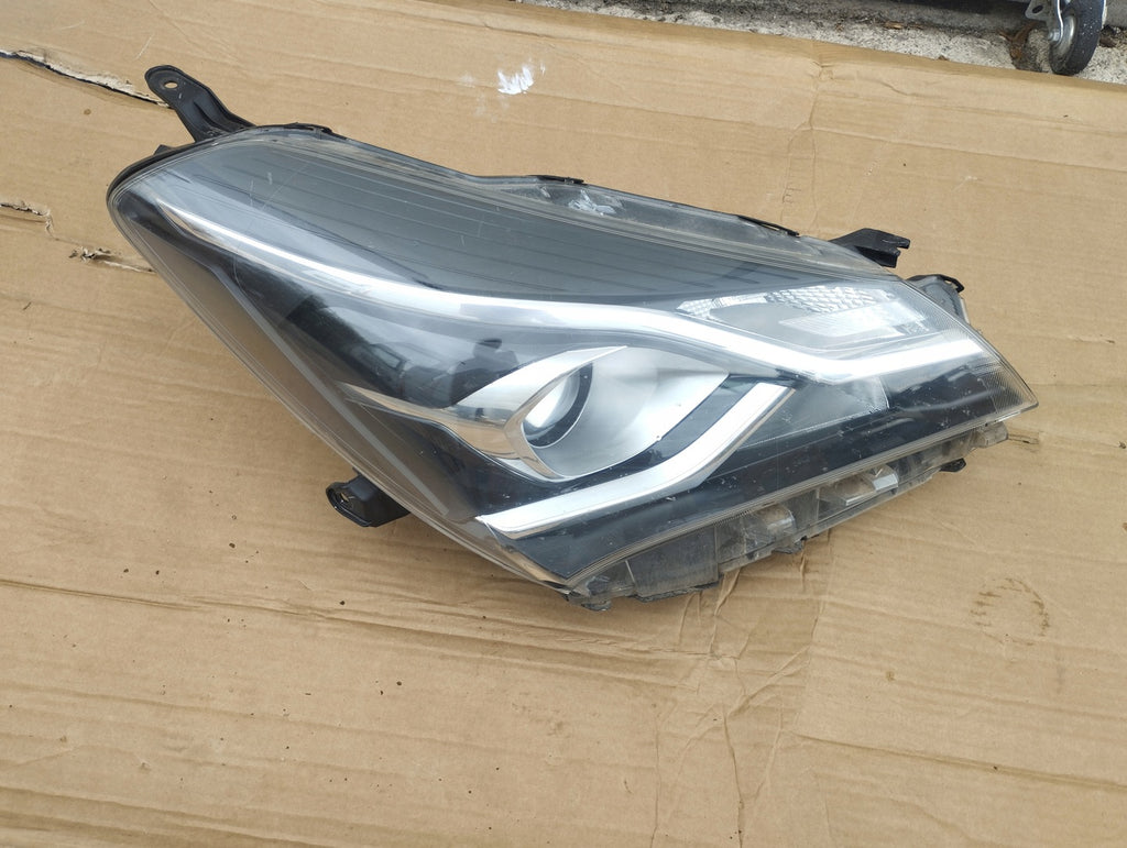 Frontscheinwerfer Toyota Yaris Rechts Scheinwerfer Headlight
