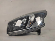 Laden Sie das Bild in den Galerie-Viewer, Frontscheinwerfer Opel Vivaro B 260606315R Ein Stück (Rechts oder Links)