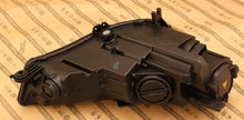 Laden Sie das Bild in den Galerie-Viewer, Frontscheinwerfer Audi A4 B9 8W0941005 Xenon Links Scheinwerfer Headlight