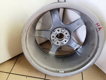 Load image into Gallery viewer, 1x Alufelge 18 Zoll 8.5" 5x112 36ET Glanz Grau A1724012702 Mercedes-Benz Slk Mg FEL3418627434ym