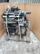 Laden Sie das Bild in den Galerie-Viewer, Motor Toyota Hilux 2KD-FTV 2.5 DID 119TKm Diesel Engine Komplett