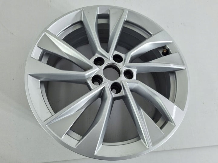 1x Alufelge 17 Zoll 6.5" 5x100 40ET Glanz Silber 657601025AK Skoda Scala Kamiq I FEL6471751590bh