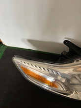 Load image into Gallery viewer, Frontscheinwerfer 7S71-13D155-AL 7S71-13D154- Xenon Ein Satz Headlight