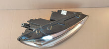 Laden Sie das Bild in den Galerie-Viewer, Frontscheinwerfer VW Touran 5TB941036B LED Rechts Scheinwerfer Headlight