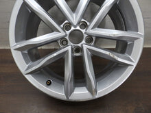 Laden Sie das Bild in den Galerie-Viewer, 1x Alufelge 17 Zoll 7.0&quot; 5x100 46ET 6C0601025 VW Polo Rim Wheel