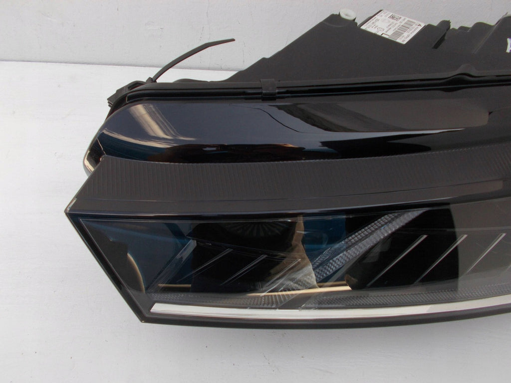 Frontscheinwerfer Skoda Octavia 03011182330 5E4941015A Links Headlight SCH6728111244sk
