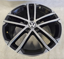 Laden Sie das Bild in den Galerie-Viewer, 1x Alufelge 18 Zoll 7.5" 5x112 49ET Glanz Silber 5G0601025AQ VW Golf Rim Wheel FEL9953710766ig