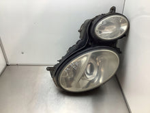 Laden Sie das Bild in den Galerie-Viewer, Frontscheinwerfer Mercedes-Benz W211 Rechts Scheinwerfer Headlight SCH1143897919fy