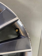 Load image into Gallery viewer, 1x Alufelge 18 Zoll 7.5&quot; 5x112 51ET Glanz Graphit 5E0601025AS Mg Octavia Iii