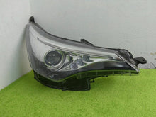 Laden Sie das Bild in den Galerie-Viewer, Frontscheinwerfer Toyota Avensis 99226-81017 LED Rechts Scheinwerfer Headlight SCH2609965374pr