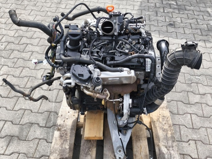 Motor VW Multivan Caravelle CCH 2.0 TDI 120TKm 2009 Diesel Engine Komplett MOT9052189638vg
