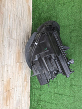 Laden Sie das Bild in den Galerie-Viewer, Frontscheinwerfer Mini F60 5A1EC06-02 Rechts Scheinwerfer Headlight SCH8645361789ls