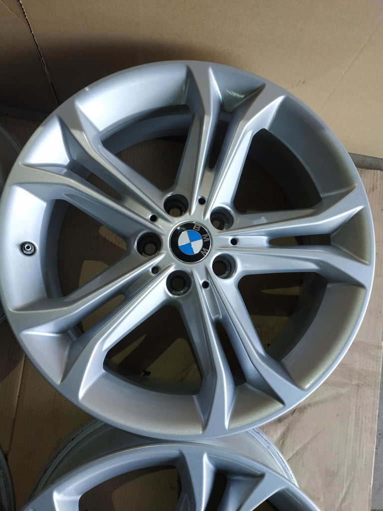 4x Alufelge 18 Zoll 7.0" 5x112 22ET Glanz Silber 6876918 BMW X3 G01 G02 FEL5828799598mp
